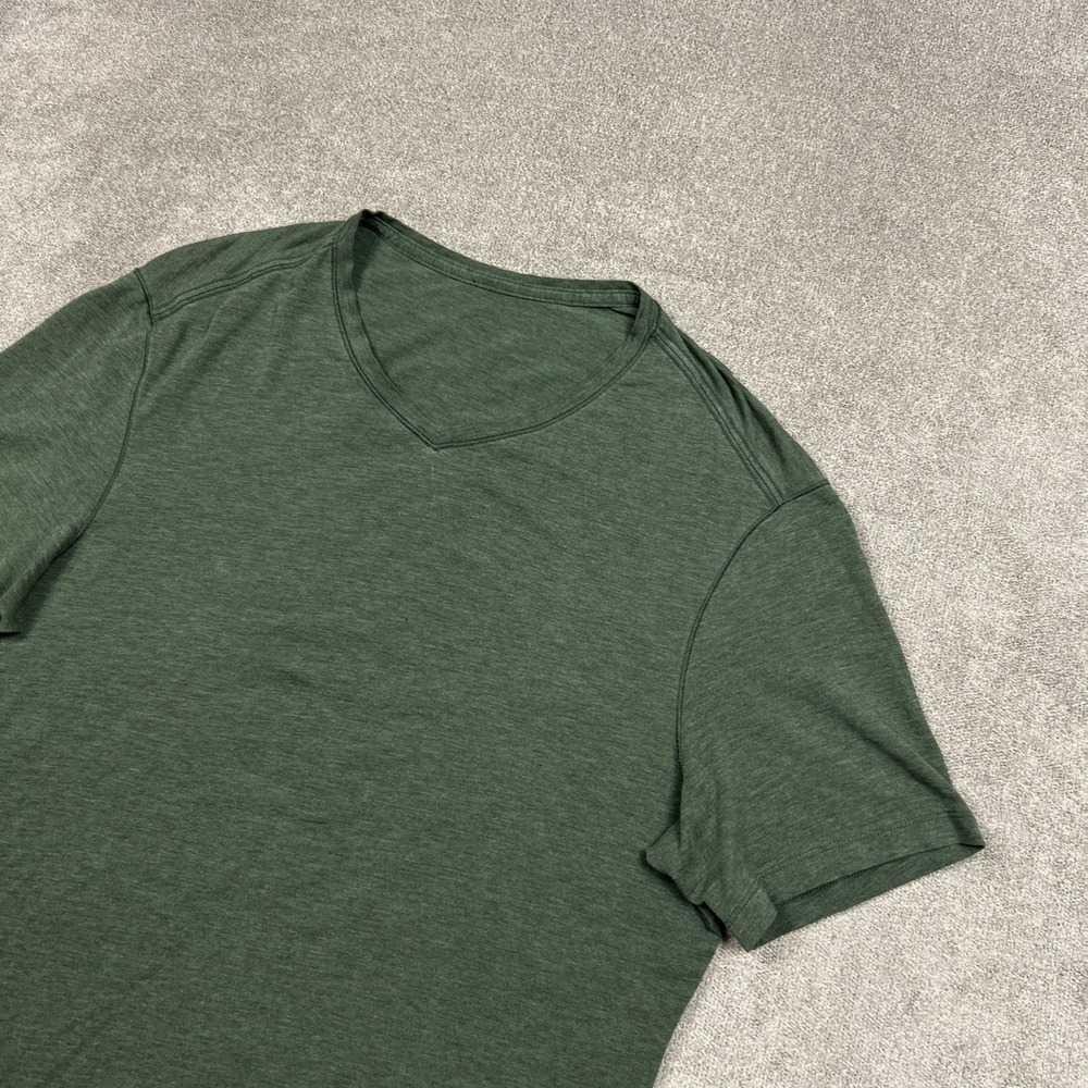 Lululemon Shirt Mens Medium Short Sleeve Top Green Stretch V Neck Casual